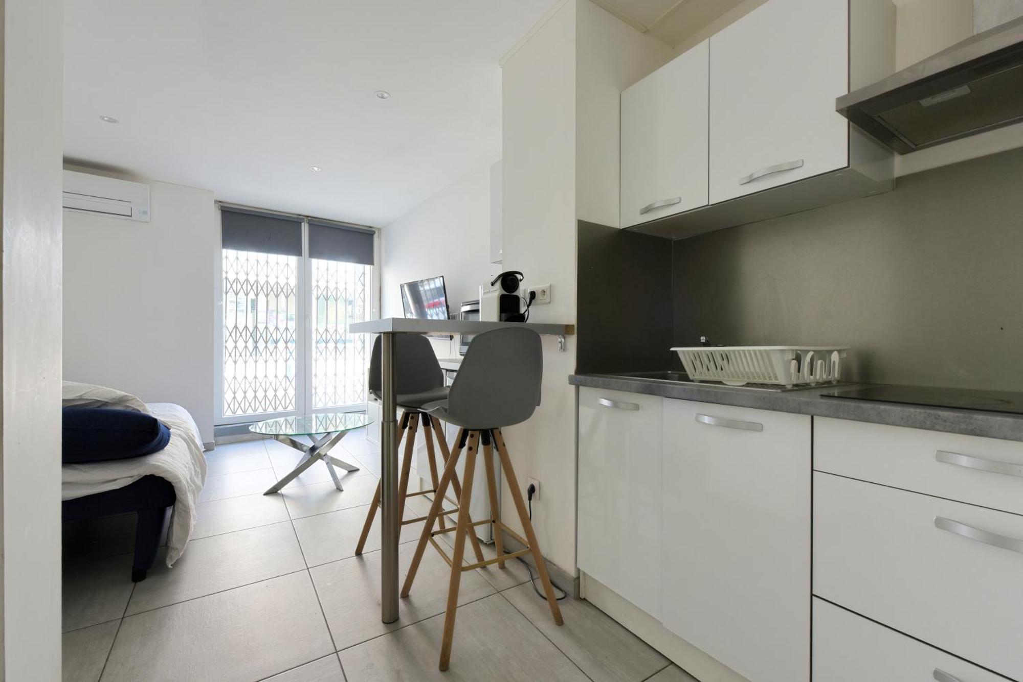 La Fare-les-Oliviers Provencal Studio Netflix Appart-Hotel-Provence מראה חיצוני תמונה