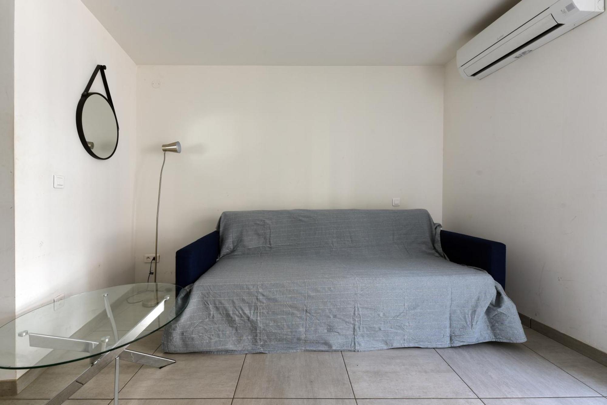 La Fare-les-Oliviers Provencal Studio Netflix Appart-Hotel-Provence מראה חיצוני תמונה